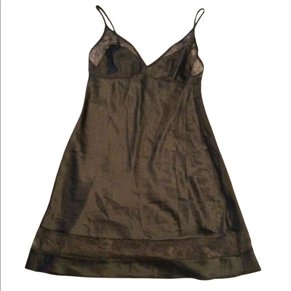 Victoria's Secret Other - NWOT VICTORIA SECRET SLIP